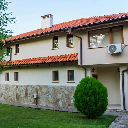 Ferienhaus далинда *